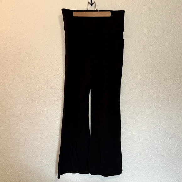 Women's Black Pants - Picture 2 of 4